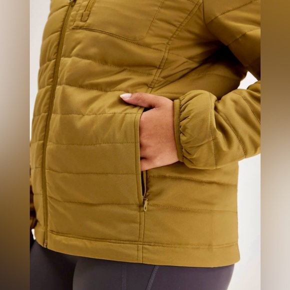 Girlfriend Collective Packable Puffer NWOT - Picture 5 of 12